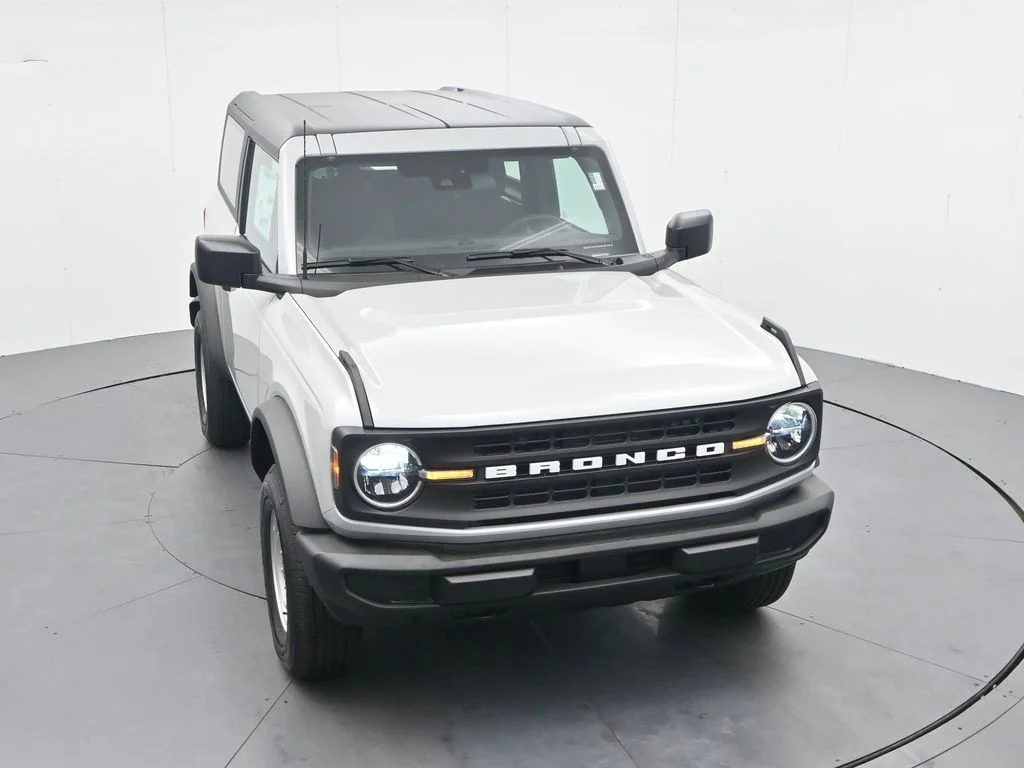 New 2026 Avalanche Gray Ford Base image 23