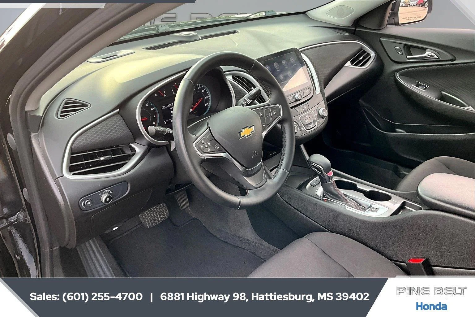 Used 2025 Mosaic Black Metallic Chevrolet RS image 12