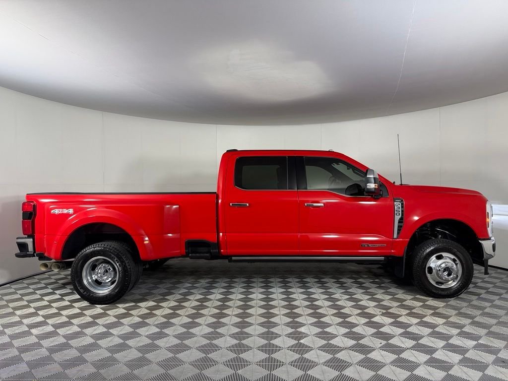 Used 2024 Red Ford Lariat image 9
