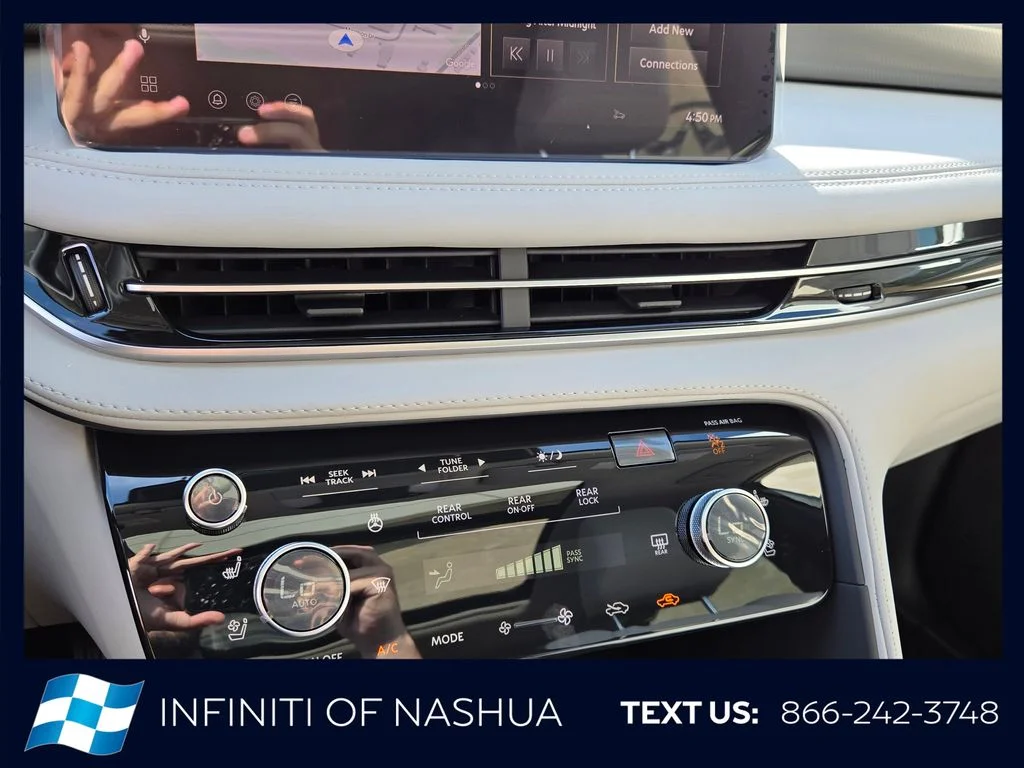 New 2027 RADIANT WHITE INFINITI Luxe AWD image 24