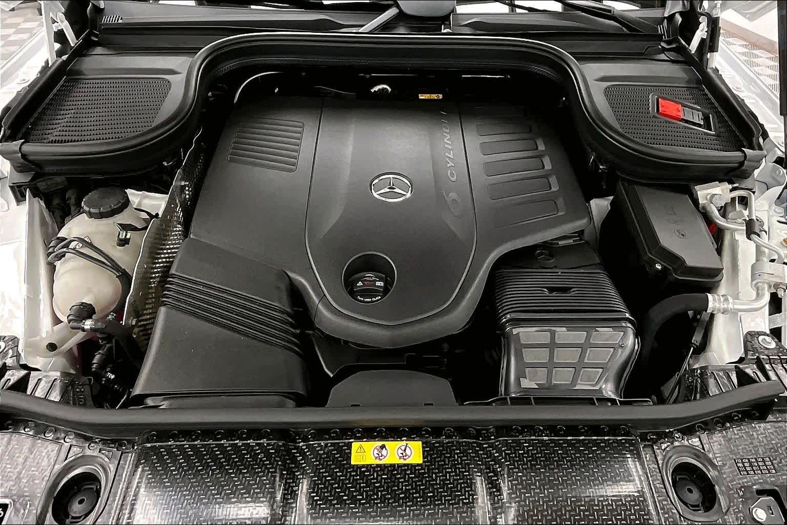 New 2026 Polar White Mercedes-Benz GLE 450 image 9