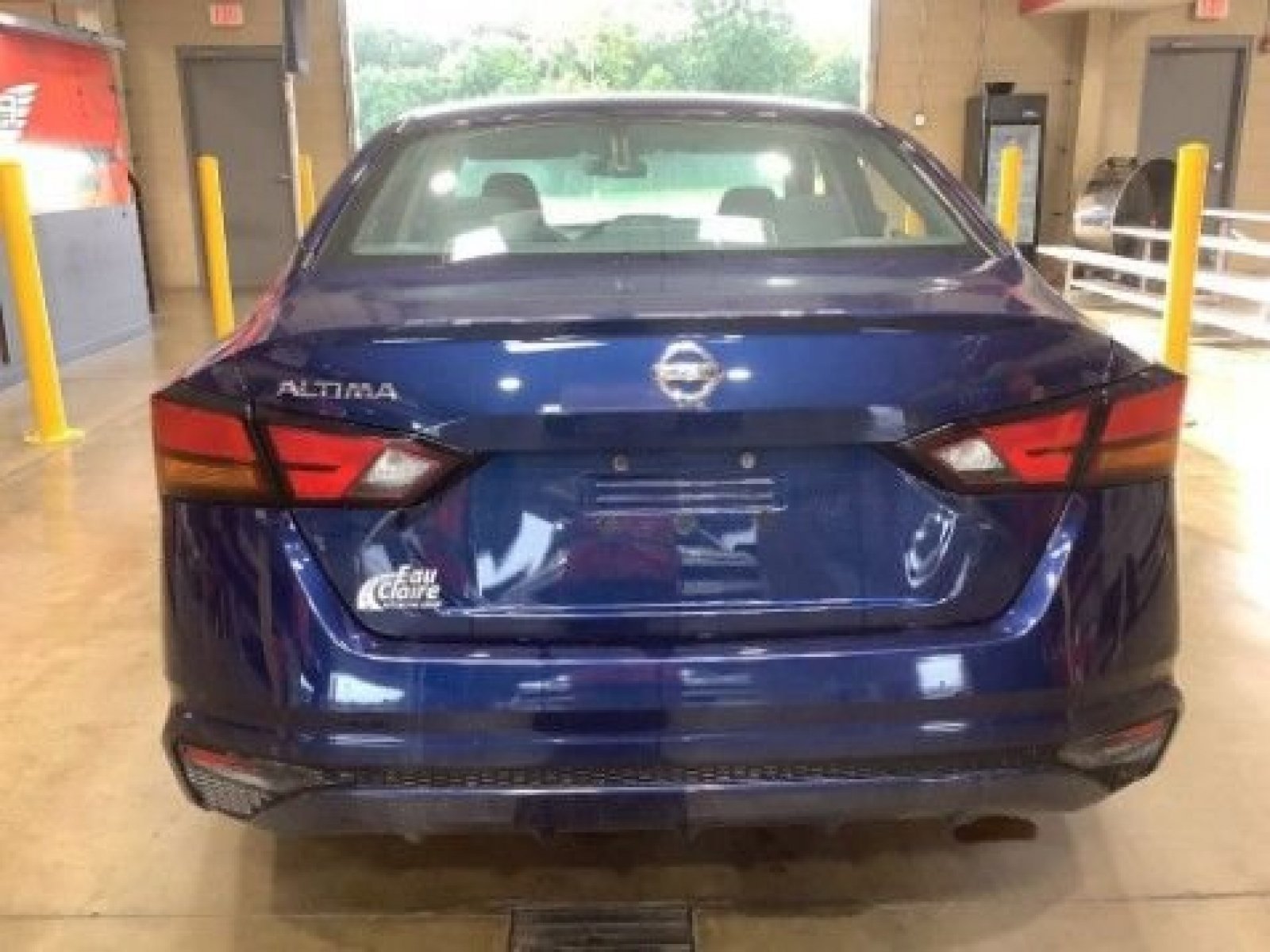 Used 2021 Deep Blue Pearl Nissan 2.5 S image 5