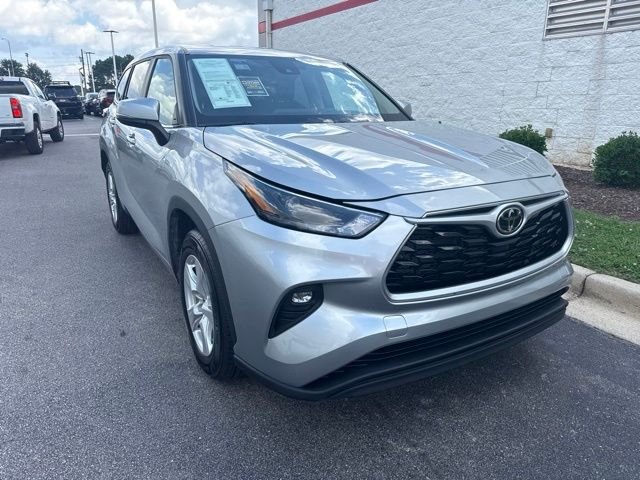 2025 Toyota Highlander LE