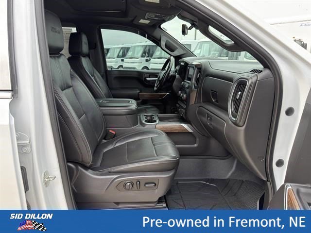 Used 2021 Iridescent Pearl Tricoat Chevrolet High Country image 19
