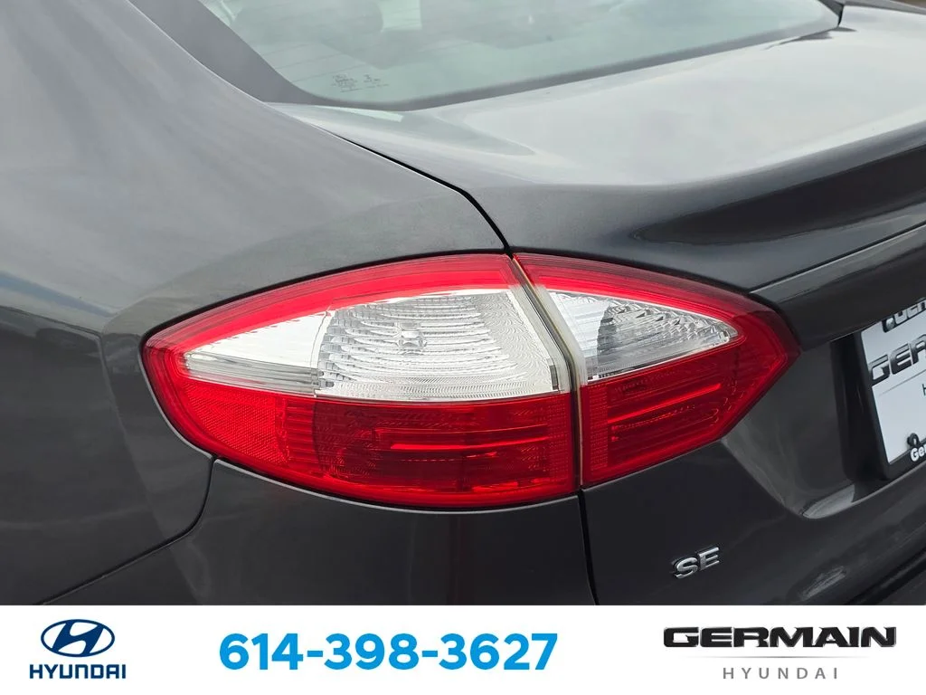 Used 2019 Gray Ford SE image 16