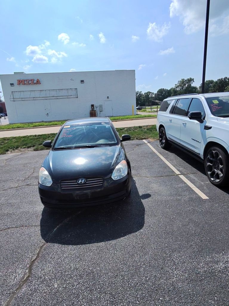 Used 2010 Ebony Black Pearl Hyundai GLS image 1