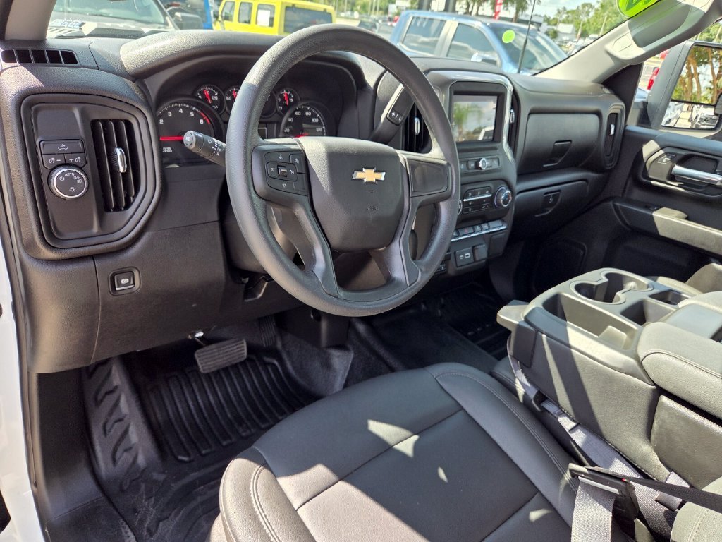 Used 2025 Summit White Chevrolet WT image 8