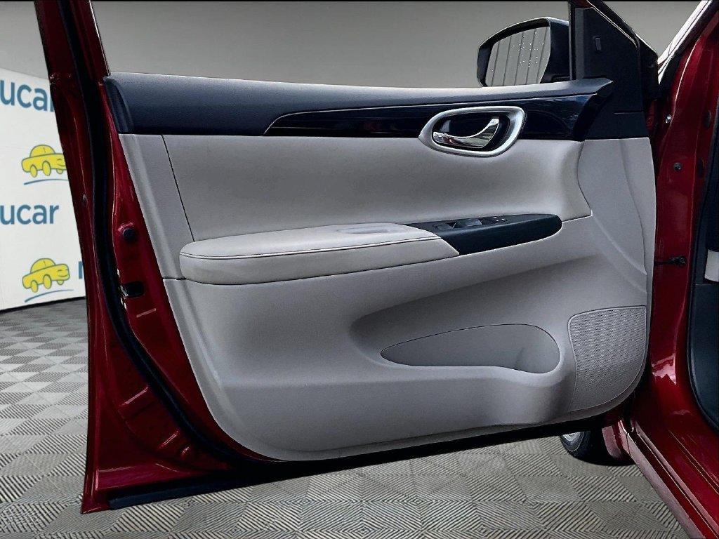Used 2017 Scarlet Ember Nissan SL image 9