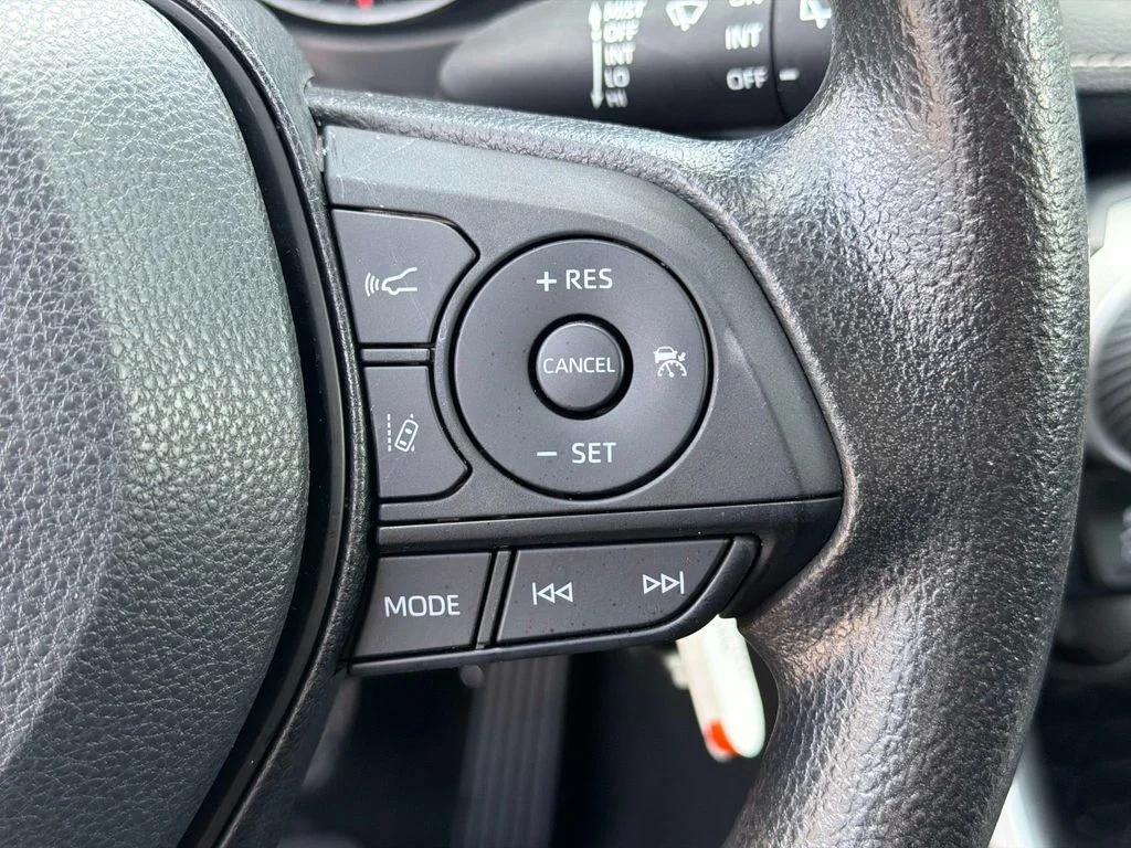 Used 2022 Silver Sky Metallic Toyota LE image 26