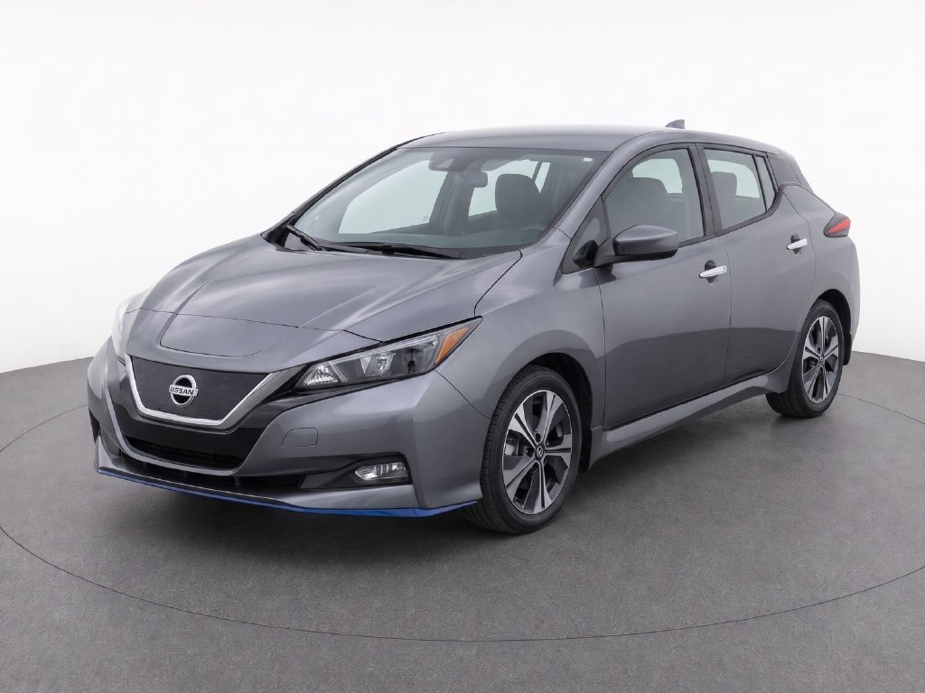 Used 2021 Gray Nissan SV Plus image 3