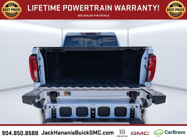 Used 2023 White GMC SLT image 16