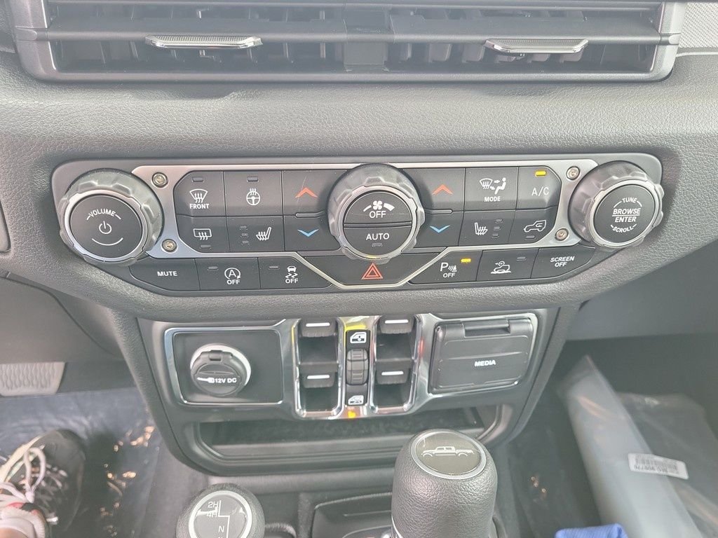 2025 Jeep Gladiator Sport S - Photo 22