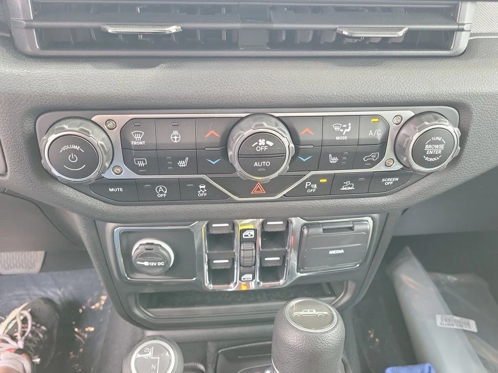 2025 Jeep Gladiator Sport S - Photo 22