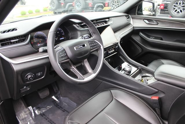 Used 2024 Black Jeep Limited image 3
