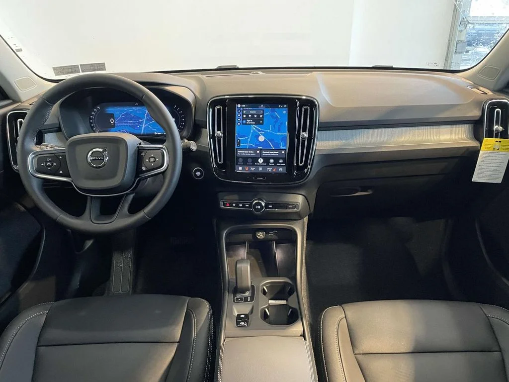 2026 Volvo XC40 Core - Photo 22