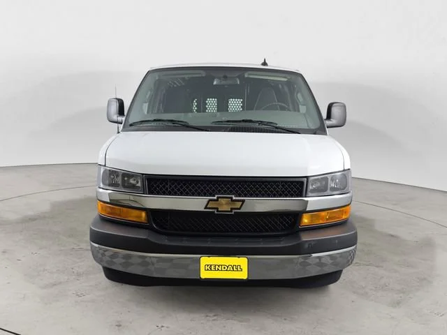 Used 2024 Summit White Chevrolet WT image 8