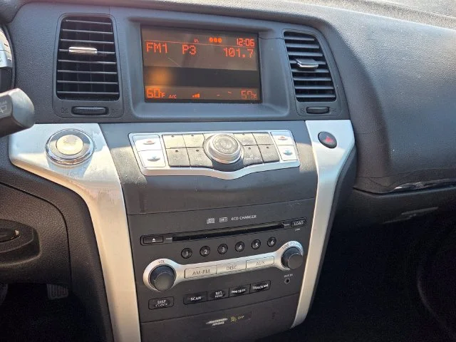 Used 2010 Gray Nissan S image 20