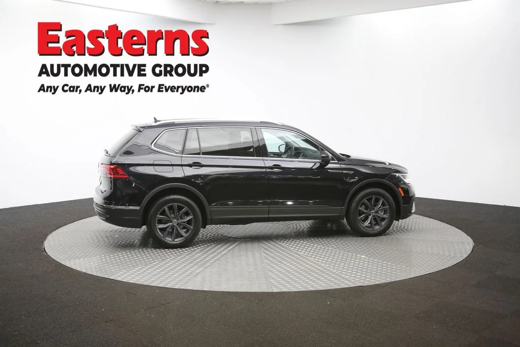 Used 2022 Black Volkswagen 2.0T SE image 42
