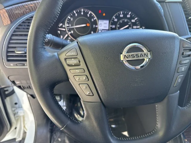 Used 2018 White Nissan SL image 20