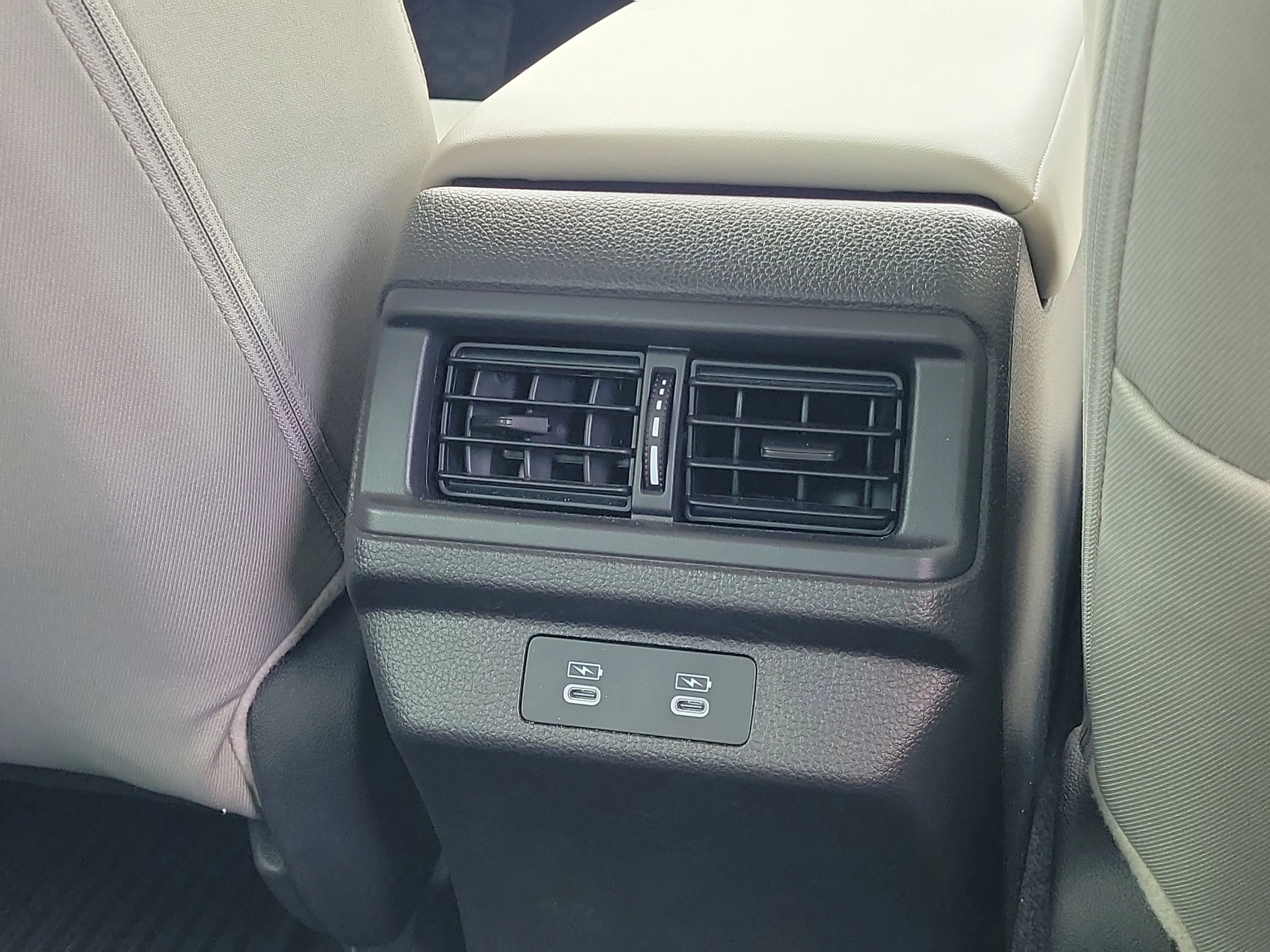 2025 Honda Accord SE - Photo 6