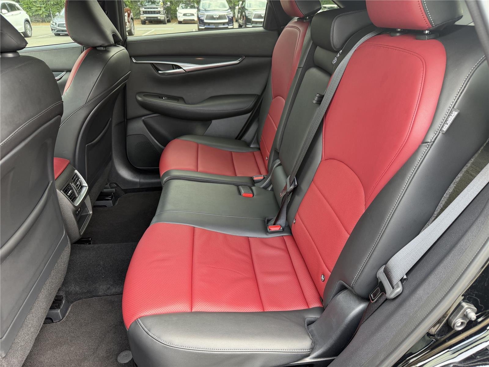 Used 2023  INFINITI SPORT image 25