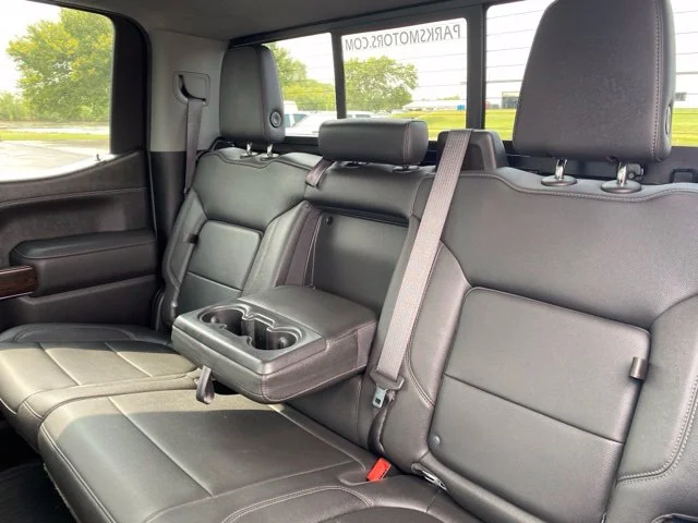 Used 2022 White GMC SLT image 28