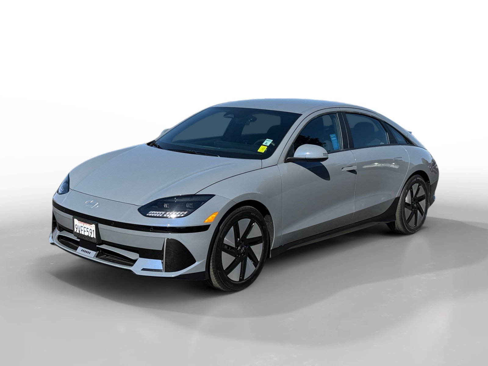 Certified Used 2025 Blue Hyundai SE image 1