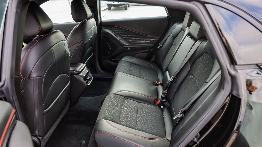 New 2026 Diamond Black Dodge R/T image 22