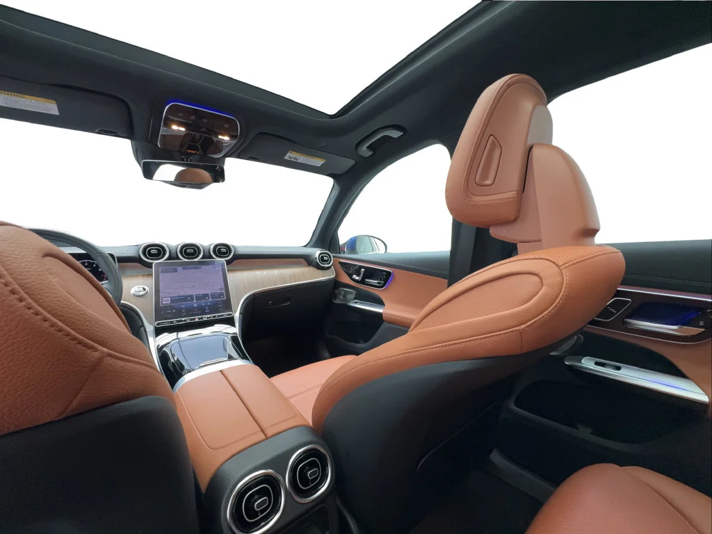 Used 2023 Blue Mercedes-Benz GLC 300 image 41