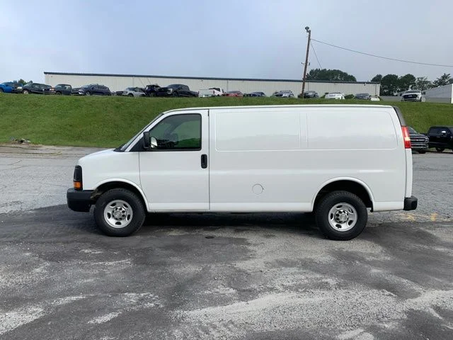 Used 2011 White Chevrolet Work Van image 5