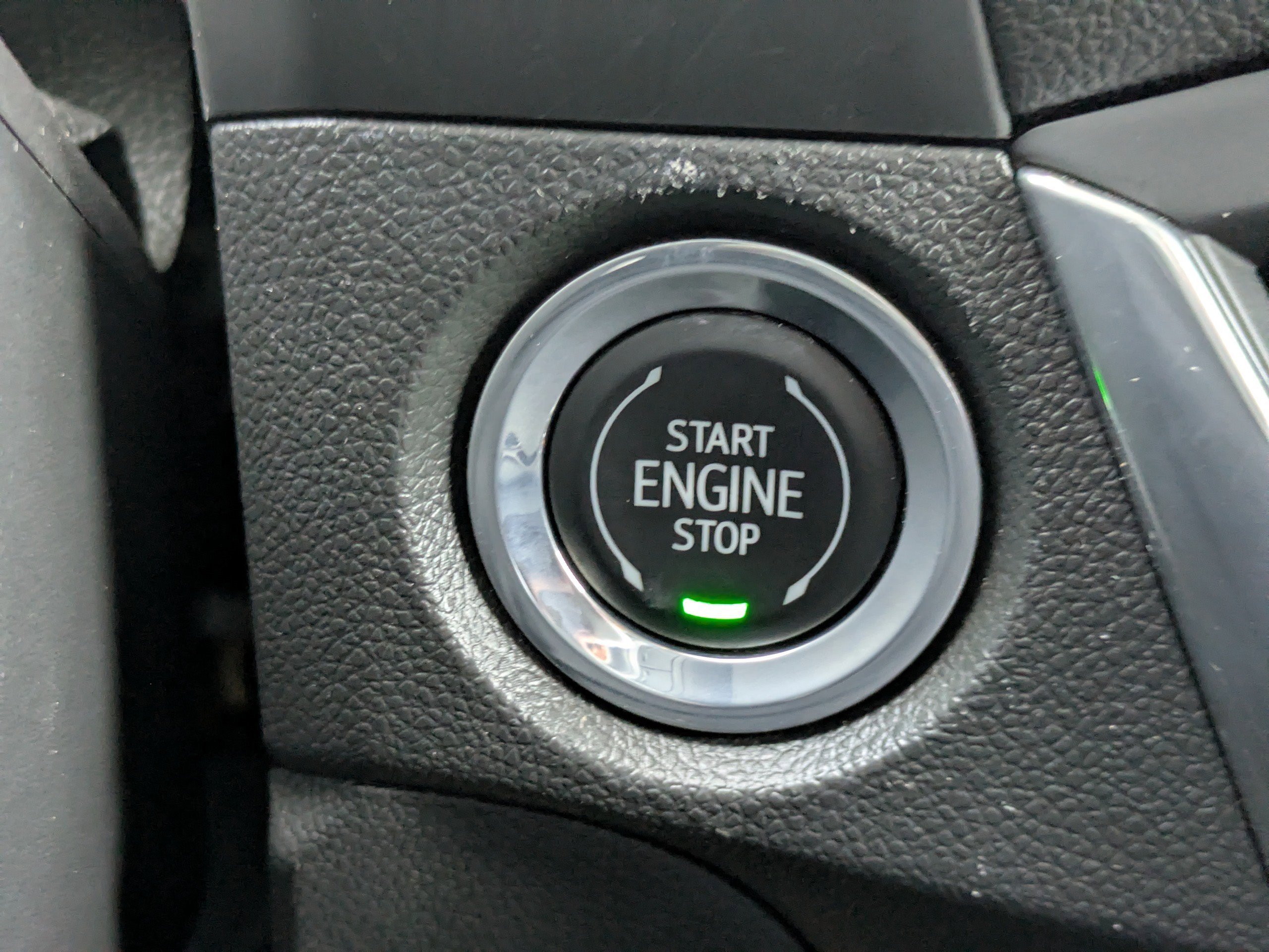 Used 2024 Summit White Buick Preferred image 27