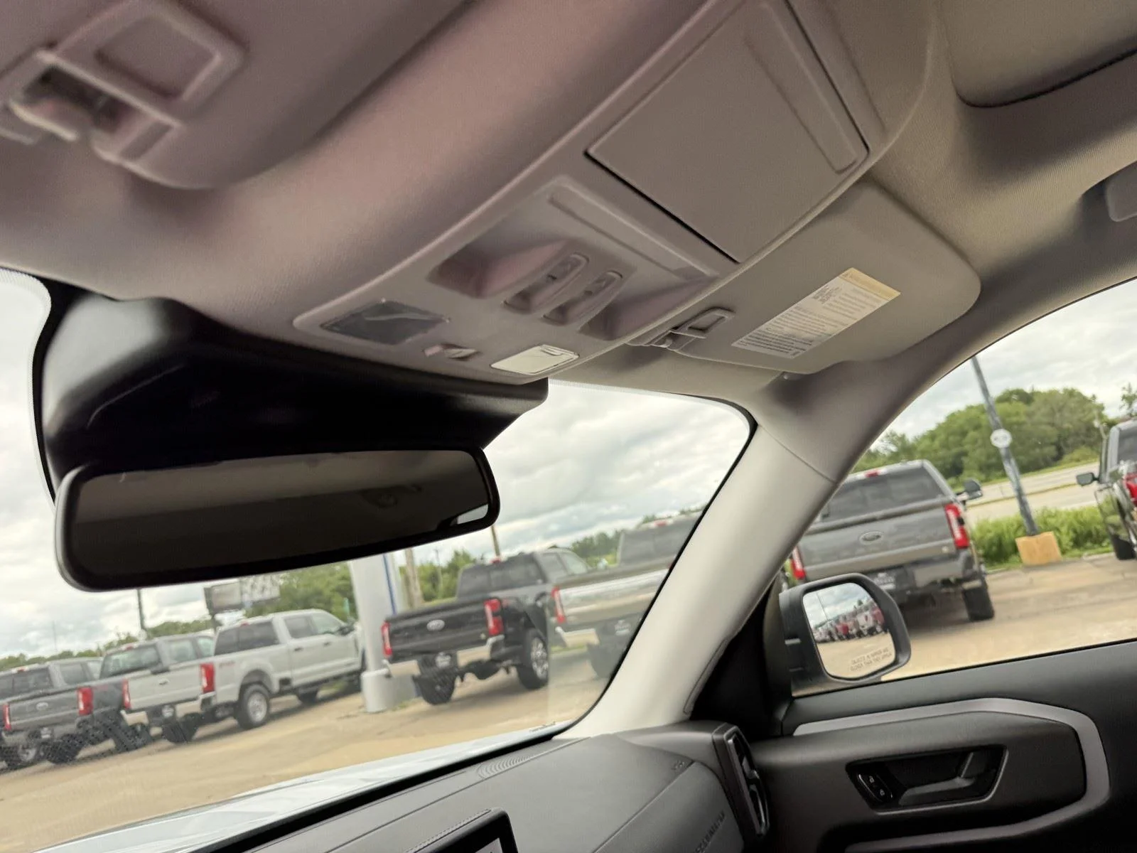New 2026 Space White Metallic Ford Outer Banks® image 21