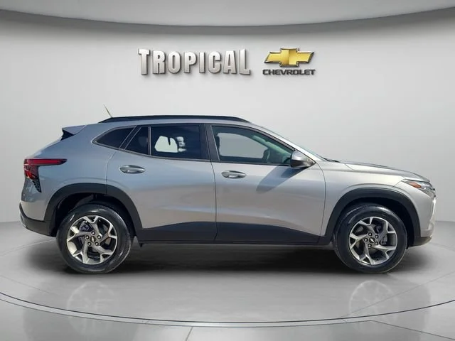 Used 2024 Sterling Gray Metallic Chevrolet LT image 6
