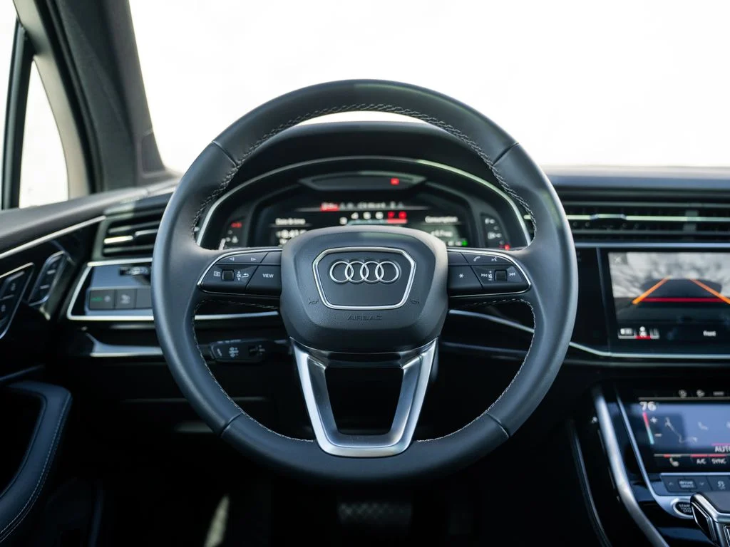 Used 2025 White Audi  image 24