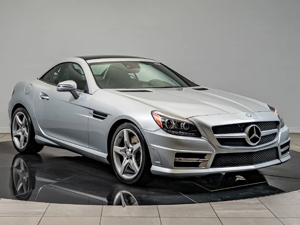 Used 2013 Silver Mercedes-Benz SLK 250 image 13