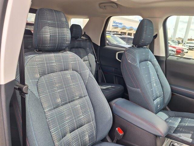 Used 2025 Azure Gray Metallic Tri-Coat Ford Heritage image 30