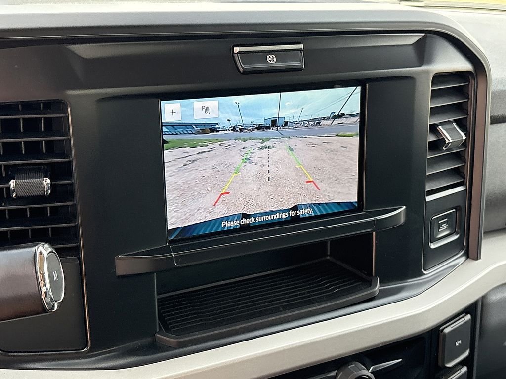 Used 2025 Oxford White Ford XLT image 21