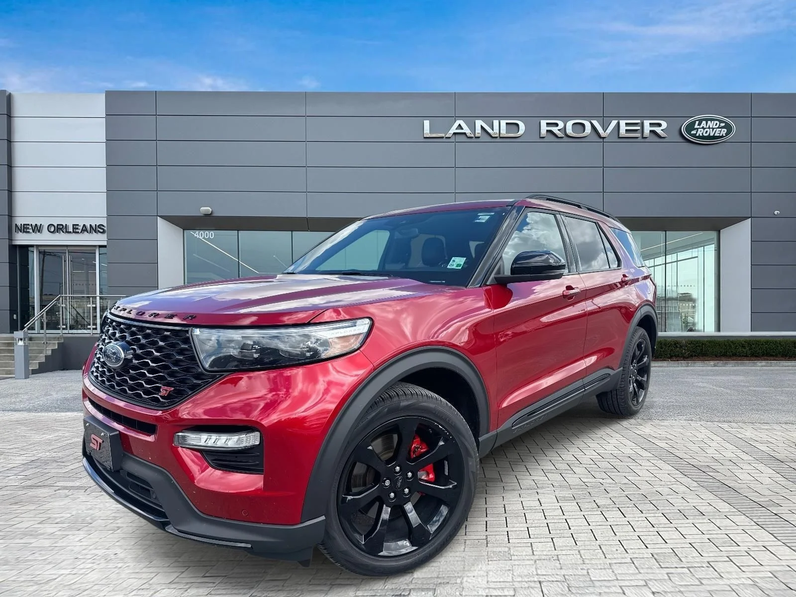 2024 Ford Explorer ST 4WD's photo