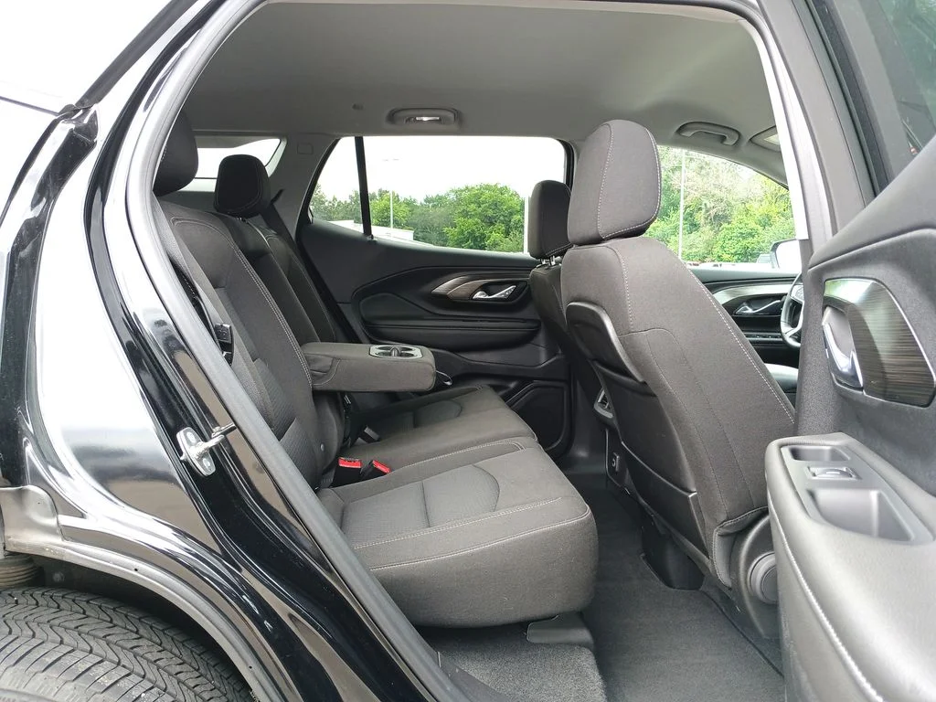 Used 2024 Black GMC SLE image 27