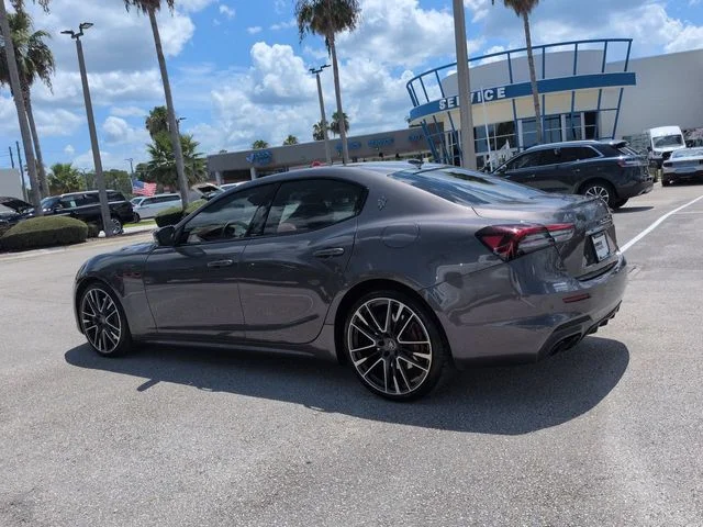 Used 2022 Gray Maserati Trofeo image 6