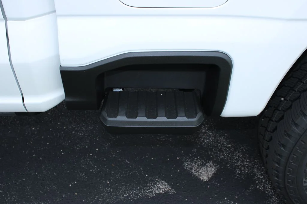 New 2026 Star White Metallic Tri-Coat Ford F-250® Platinum® image 6