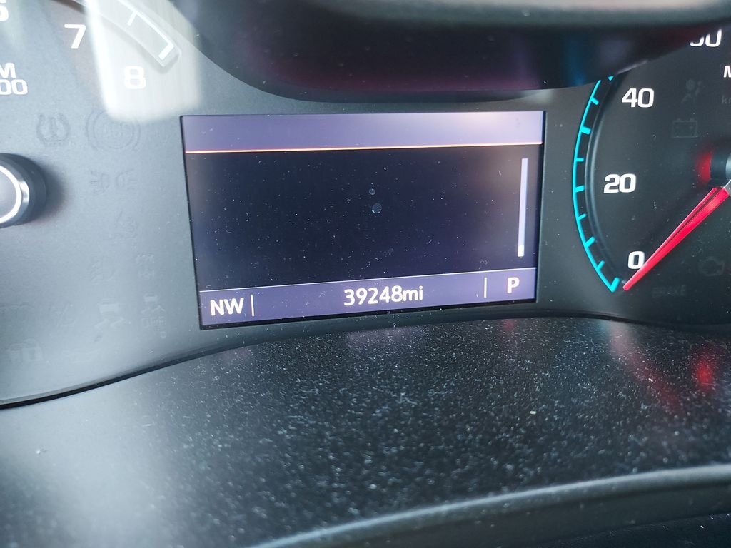 Used 2022 Gray Chevrolet Z71 image 19