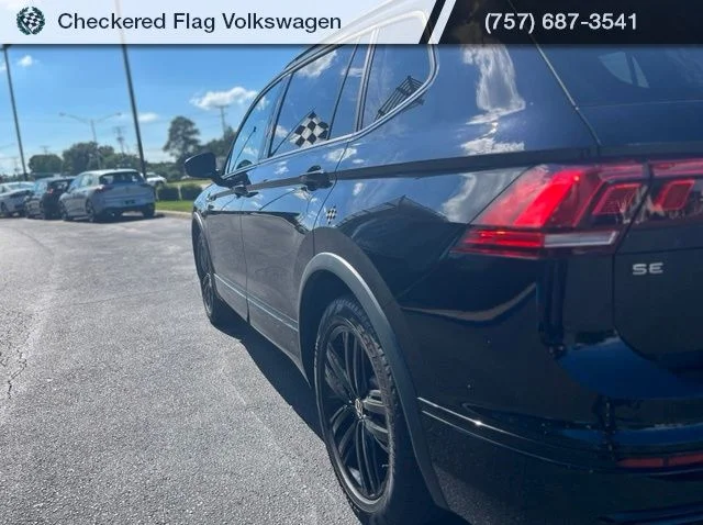 Used 2022 Deep Black Pearl Volkswagen 2.0T SE R-Line Black image 8