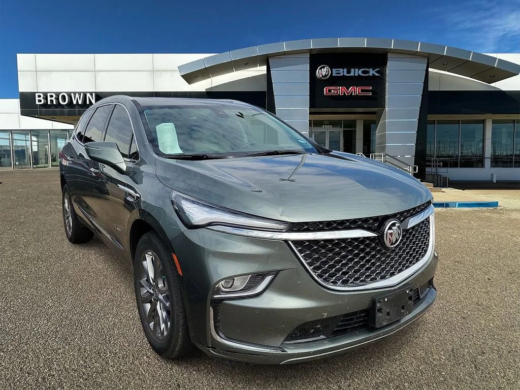 2023 Buick Enclave Avenir AWD's photo
