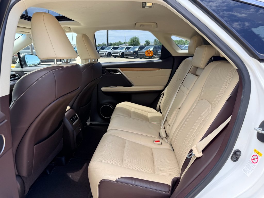 Used 2016 Eminent White Pearl Lexus Base image 24