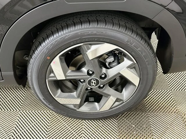 New 2026 Hyundai VENUE SEL