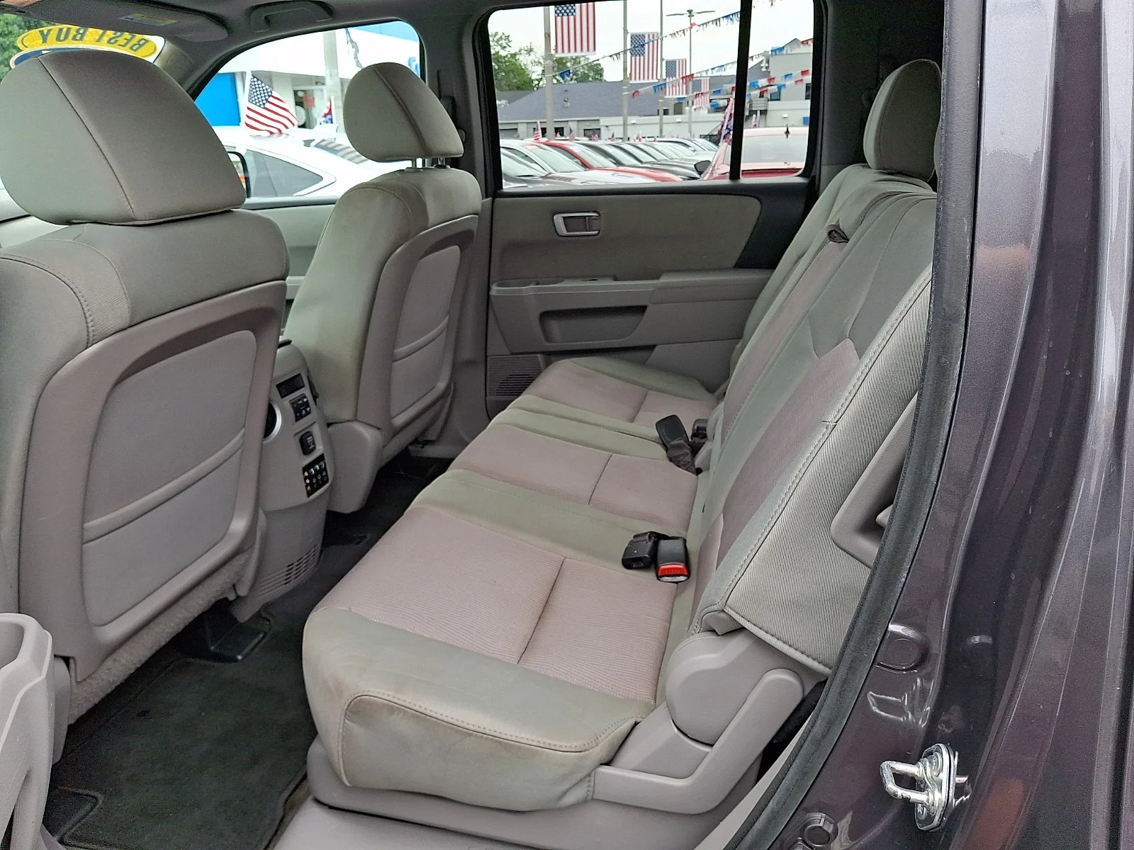 Used 2015 Modern Steel Metallic Honda SE image 10