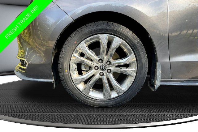 Used 2022 Gray Toyota Platinum image 37