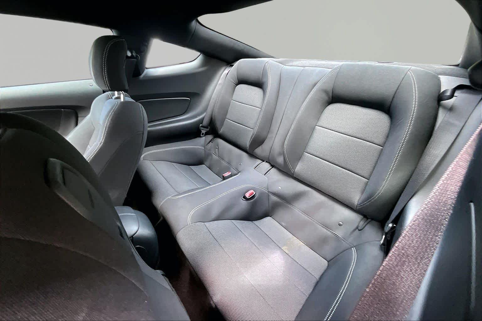 Used 2015 Magnetic Ford V6 image 21