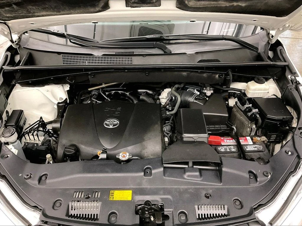 Certified Used 2019 White Toyota LE image 14